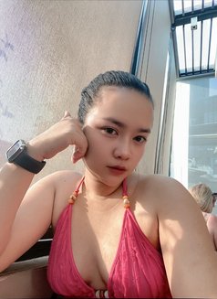 Sammi - escort in Kuala Lumpur Photo 4 of 9