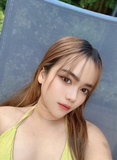 Sammi - escort in Kuala Lumpur Photo 6 of 9