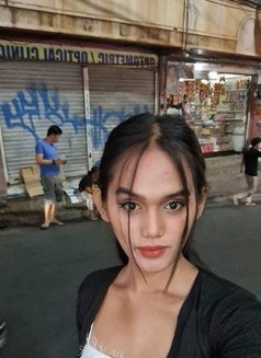 Sammy - Transsexual escort in Manila Photo 5 of 6