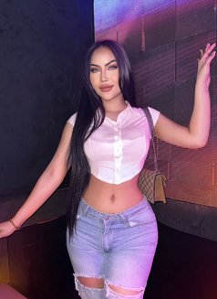 Asia Hot Experiences Services - Transsexual escort in Dubai Photo 7 of 18