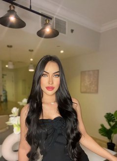 Asia Hot Experiences Services - Transsexual escort in Dubai Photo 8 of 18