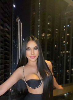 Asia Hot Experiences Services - Transsexual escort in Dubai Photo 9 of 18