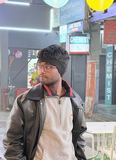 Sammy - Male escort in New Delhi Photo 1 of 1