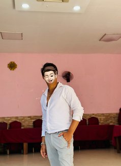 Mask man - Acompañantes masculino in Kathmandu Photo 1 of 3