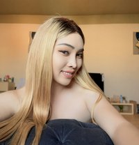 Sammy - Transsexual escort in Jeddah Photo 8 of 9