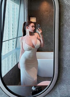 Sammy - escort in Ho Chi Minh City Photo 7 of 15