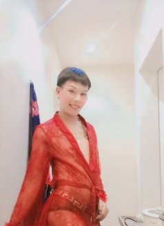 Sunnythai - Transsexual escort in Riyadh Photo 3 of 3