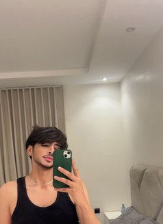 Samo - Male escort in Riyadh Photo 1 of 7