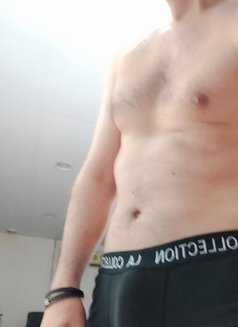 Samooo - Male escort in Dubai Photo 2 of 3