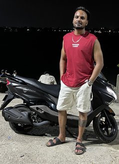 Samrat Rana - Male escort in Kolkata Photo 4 of 13