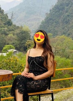 Samriddhi Gautam for hand cash service - escort in Kathmandu Photo 1 of 2