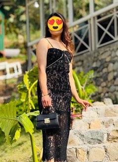 Samriddhi Gautam for hand cash service - escort in Kathmandu Photo 2 of 2