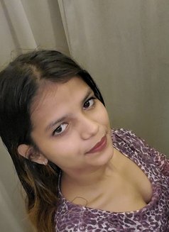 Samriti Thakur - escort in Chandigarh Photo 2 of 10