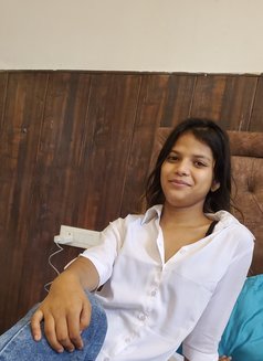 Samriti Thakur - escort in Chandigarh Photo 8 of 10