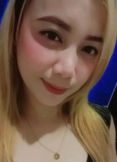 Samsam - puta in Dubai Photo 3 of 6