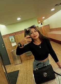 Samsam - puta in Dubai Photo 6 of 6