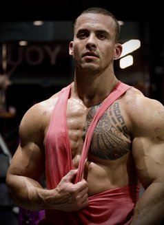 Samson - Male escort in Bangkok Photo 1 of 12
