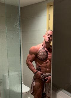 Samson - Male escort in Bangkok Photo 2 of 12