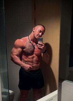 Samson - Male escort in Bangkok Photo 5 of 12