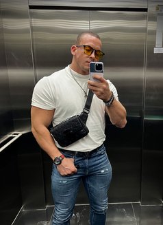 Samson - Male escort in Bangkok Photo 6 of 12