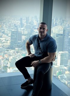 Samson - Male escort in Bangkok Photo 7 of 12