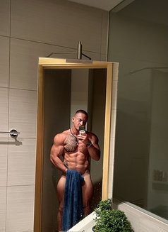Samson - Male escort in Bangkok Photo 9 of 12