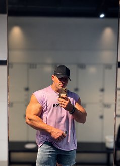 Samson - Male escort in Bangkok Photo 19 of 21