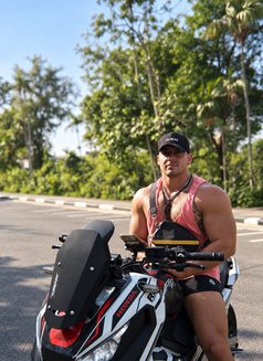 Samson - Male escort in Bangkok Photo 20 of 21