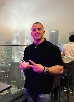 Samson - Male escort in Singapore Photo 14 of 17
