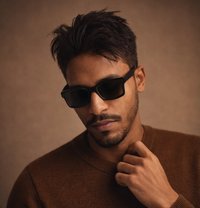 Samsul - Male escort in Al Ain