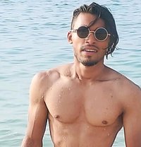 Samsul - Male escort in Al Ain