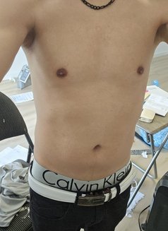 Samuel - Male escort in Toronto Photo 3 of 3