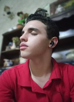 Samuel - Acompañantes masculino in Alexandria Photo 3 of 5