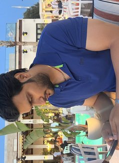 Samuel - Male escort in Singapore Photo 3 of 7