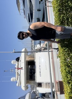Samuel - Male escort in Muscat Photo 8 of 8