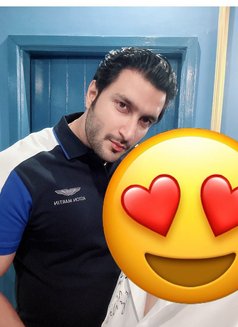 Samuel - Male escort in Muscat Photo 8 of 14
