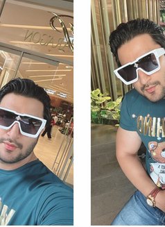 Samuel - Male escort in Muscat Photo 11 of 14
