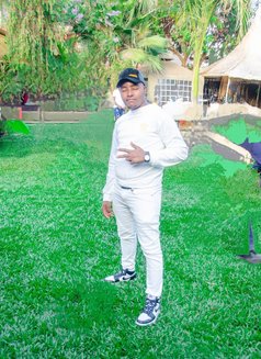 Samwel - masseur in Nairobi Photo 1 of 1