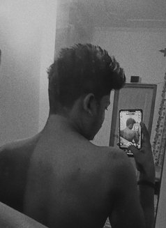 Samwilson - Acompañantes masculino in New Delhi Photo 3 of 3