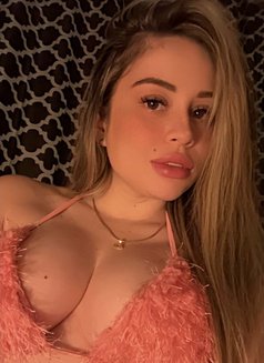 Samya sasi - escort in Beirut Photo 1 of 5