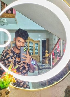 San 69_Sucker - Male escort in Dhaka Photo 4 of 8