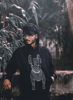 San 69_Sucker - Male escort in Dhaka Photo 8 of 8