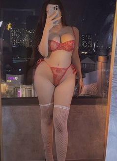 San Rossi - masseuse in Doha Photo 2 of 5