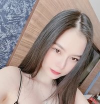 San San - escort in Dubai