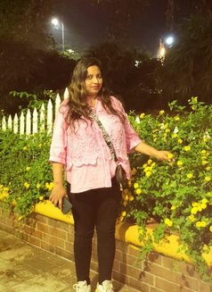 Sana an Independent girl - puta in Mumbai Photo 13 of 13