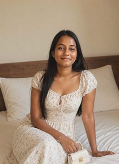 Neha Web Cam and real meet - escort in Chennai Photo 3 of 3