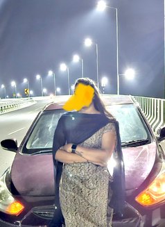 Sana - escort in Chennai Photo 2 of 5