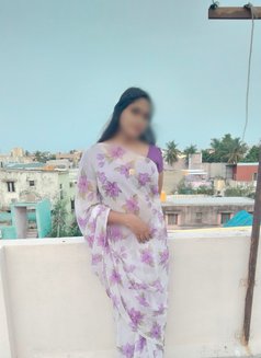 Sana - puta in Chennai Photo 5 of 6