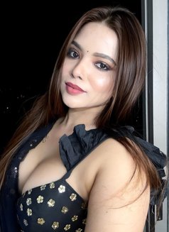 Sana - escort in Dubai Photo 4 of 6