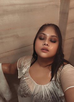 Sana - escort in Kolkata Photo 7 of 11